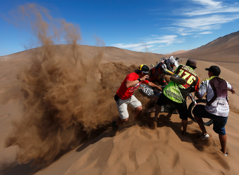 Illustration for article titled The Best Pictures Of Dakar Rally: Day 4